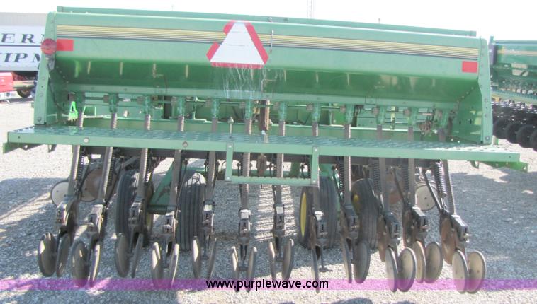 image for item B2018 1996 John Deere 455 35' grain drill