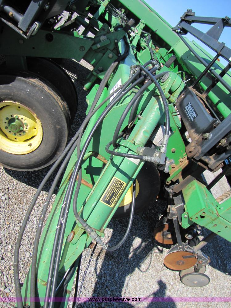 image for item B2018 1996 John Deere 455 35' grain drill