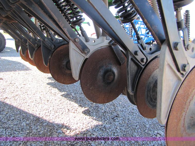 image for item B2018 1996 John Deere 455 35' grain drill