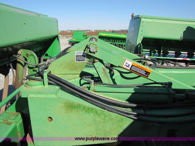 image for item B2018 1996 John Deere 455 35' grain drill