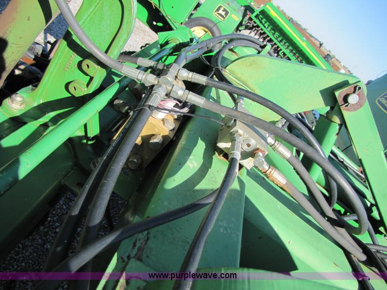 image for item B2018 1996 John Deere 455 35' grain drill
