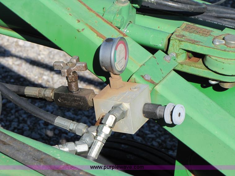 image for item B2018 1996 John Deere 455 35' grain drill