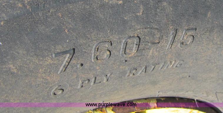 image for item B2018 1996 John Deere 455 35' grain drill