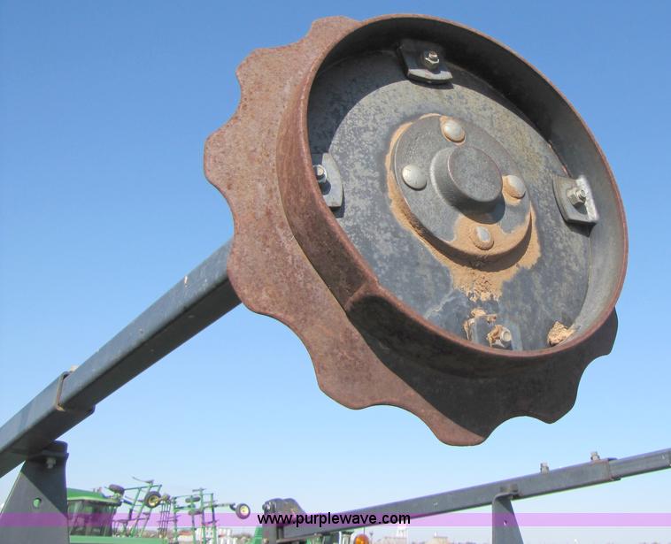 image for item B2018 1996 John Deere 455 35' grain drill