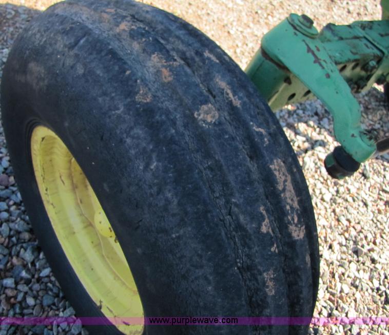 image for item B2020 1983 John Deere 4450 tractor