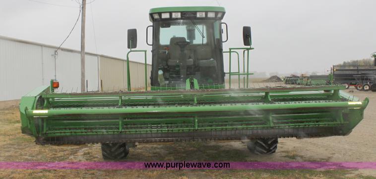 image for item B8652 2004 John Deere 4895 swather