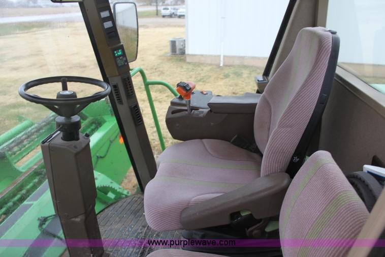 image for item B8652 2004 John Deere 4895 swather