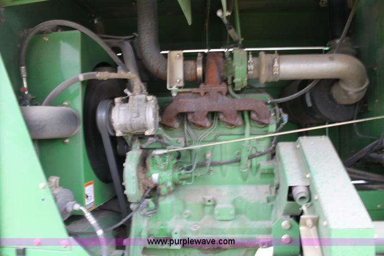 image for item B8652 2004 John Deere 4895 swather