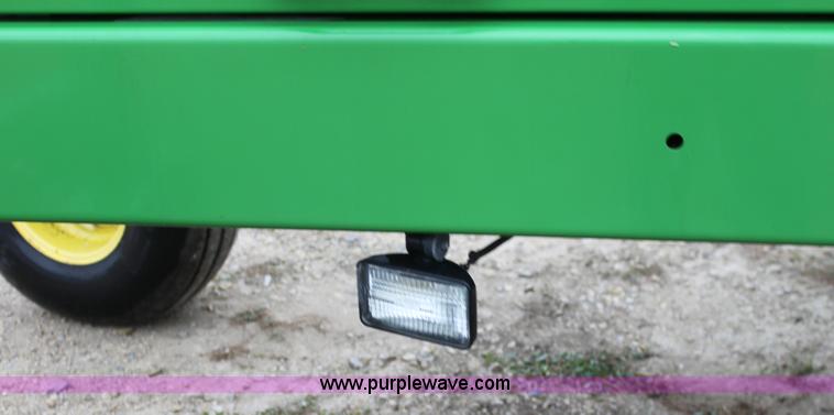 image for item B8652 2004 John Deere 4895 swather