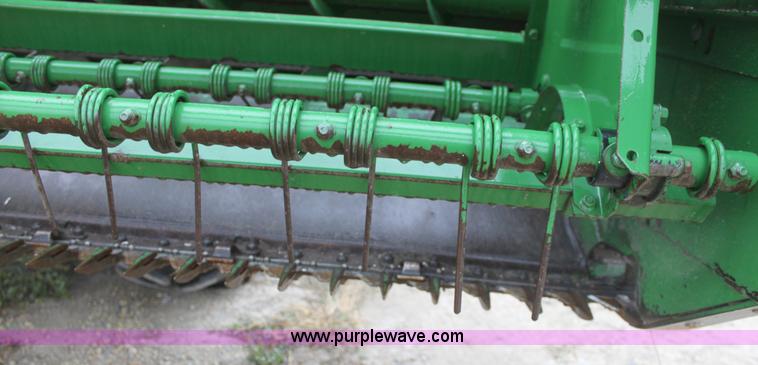 image for item B8652 2004 John Deere 4895 swather
