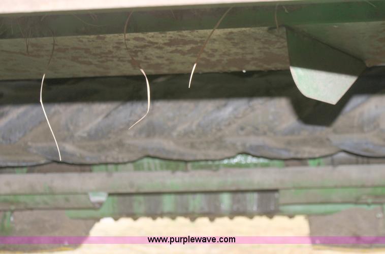 image for item B8652 2004 John Deere 4895 swather