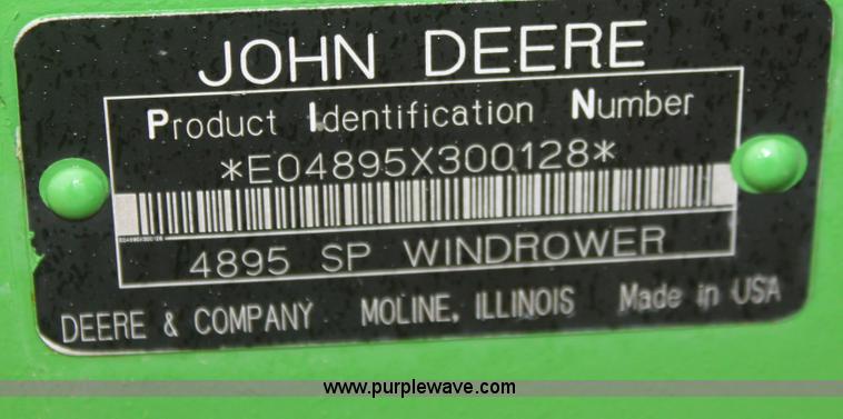 image for item B8652 2004 John Deere 4895 swather