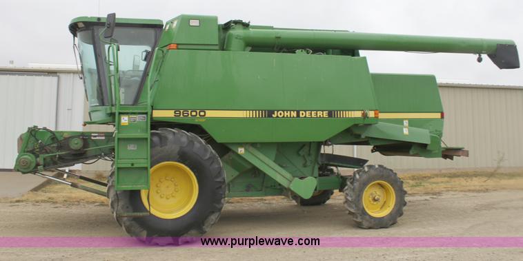 image for item B8655 1994 John Deere 9600 combine