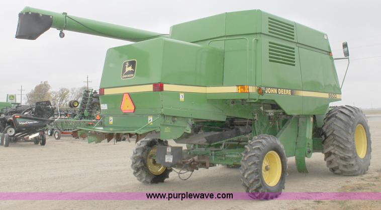 image for item B8655 1994 John Deere 9600 combine
