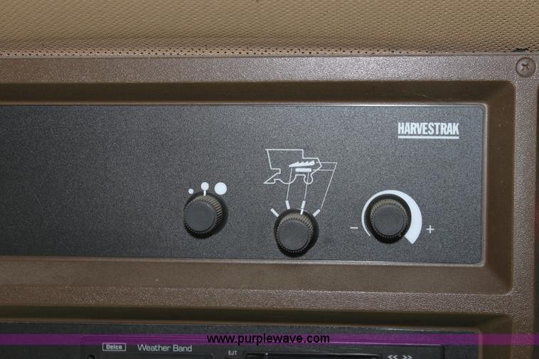 image for item B8655 1994 John Deere 9600 combine