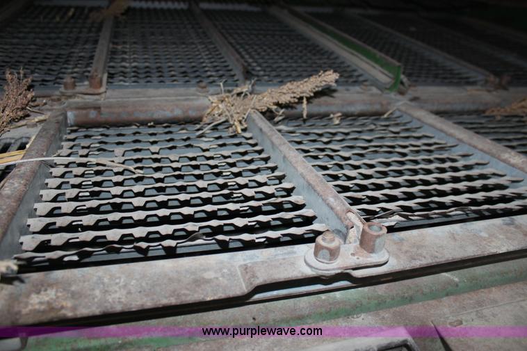 image for item B8655 1994 John Deere 9600 combine