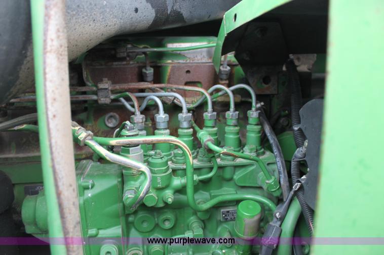 image for item B8655 1994 John Deere 9600 combine