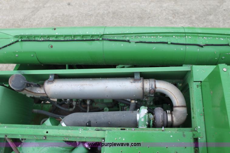 image for item B8655 1994 John Deere 9600 combine