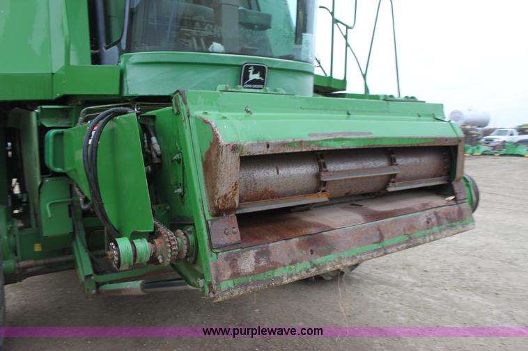 image for item B8655 1994 John Deere 9600 combine