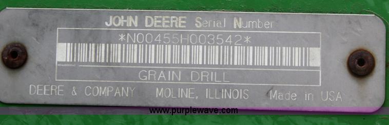 image for item B8658 John Deere 455 30' grain drill