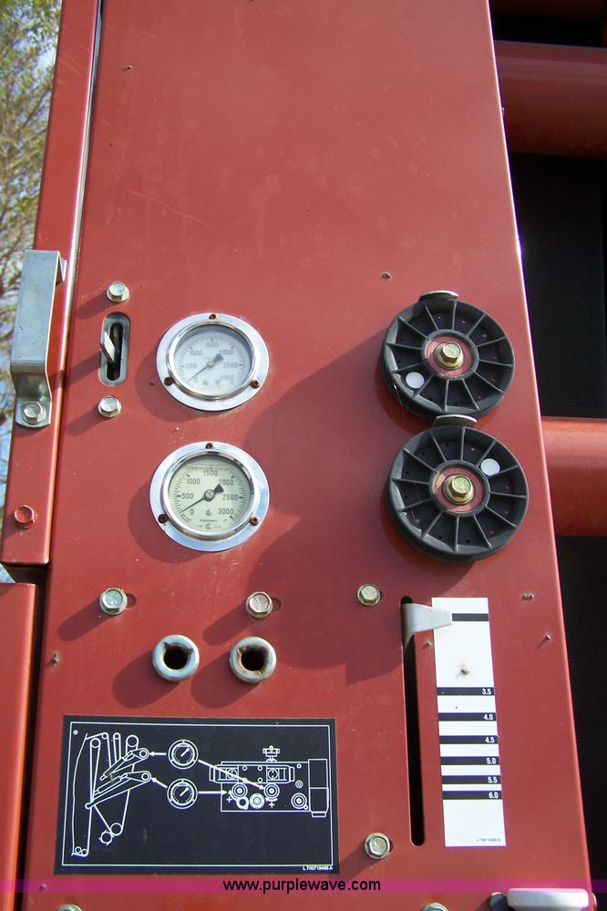 image for item D8555 Hesston 856A round baler