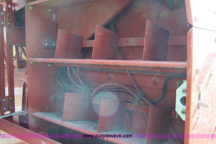 image for item D8555 Hesston 856A round baler