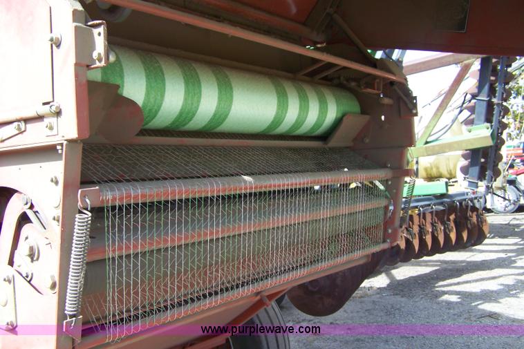 image for item D8555 Hesston 856A round baler