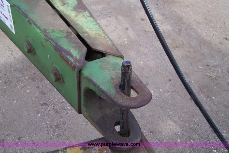 image for item D8558 John Deere 7200 Max Emerge 2 eight row planter