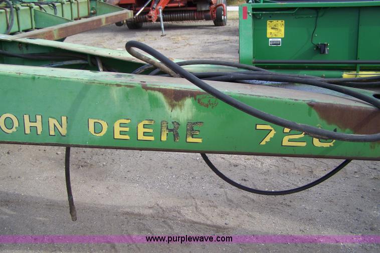 image for item D8558 John Deere 7200 Max Emerge 2 eight row planter