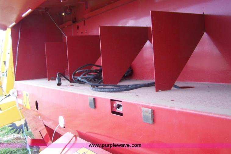 image for item D8573 1997 New Holland 664 round baler