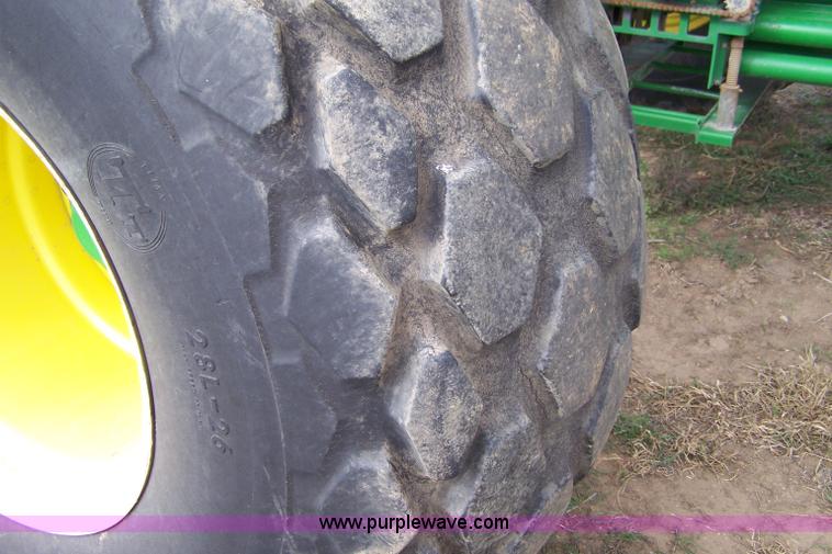 image for item D8577 1999 John Deere 1860 36' air seeder