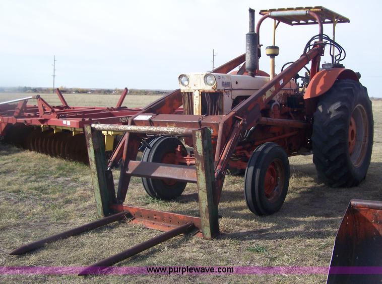 image for item D8592 Case 900B tractor