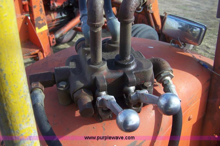 image for item D8592 Case 900B tractor