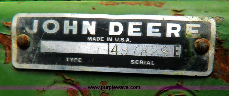 image for item D8612 1980 John Deere 346 square baler
