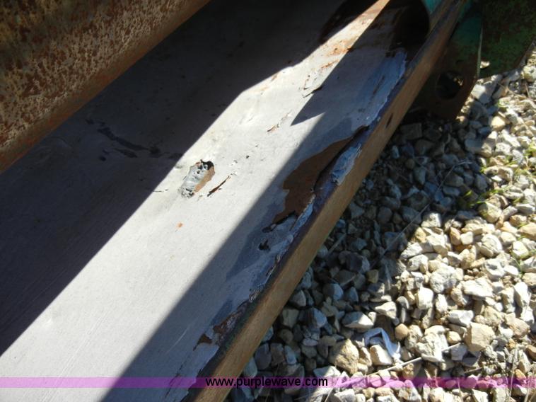 image for item H9046 John Deere 925 rigid platform header