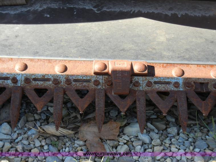 image for item H9046 John Deere 925 rigid platform header