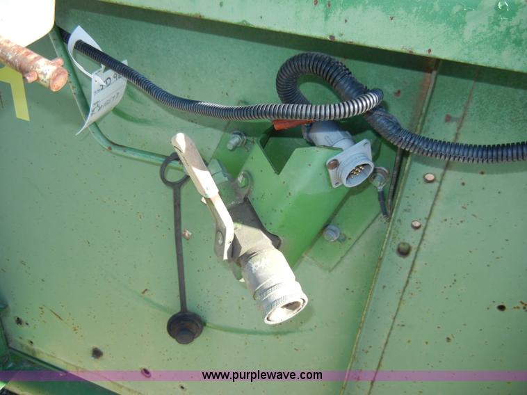 image for item H9047 John Deere 924 rigid platform header