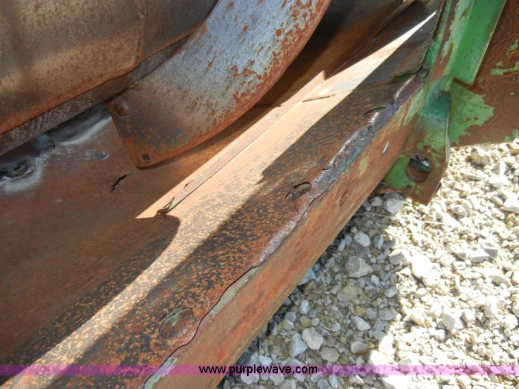 image for item H9047 John Deere 924 rigid platform header