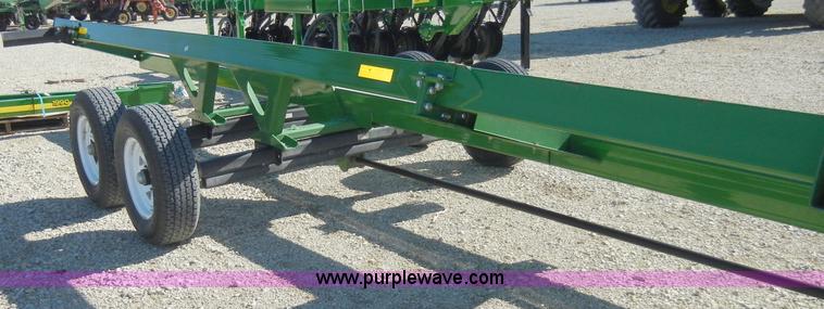 image for item H9052 2009 Unverferth RoadRunner 38' header trailer