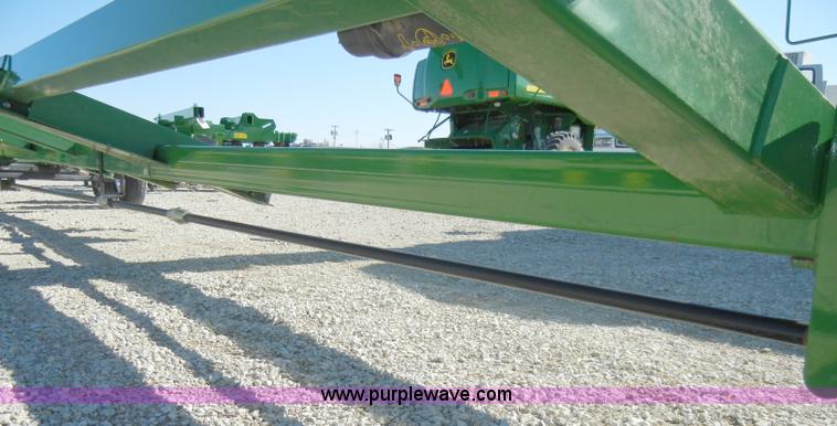 image for item H9052 2009 Unverferth RoadRunner 38' header trailer