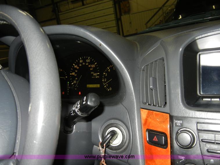 image for item A3328 1999 Lexus RX300 SUV