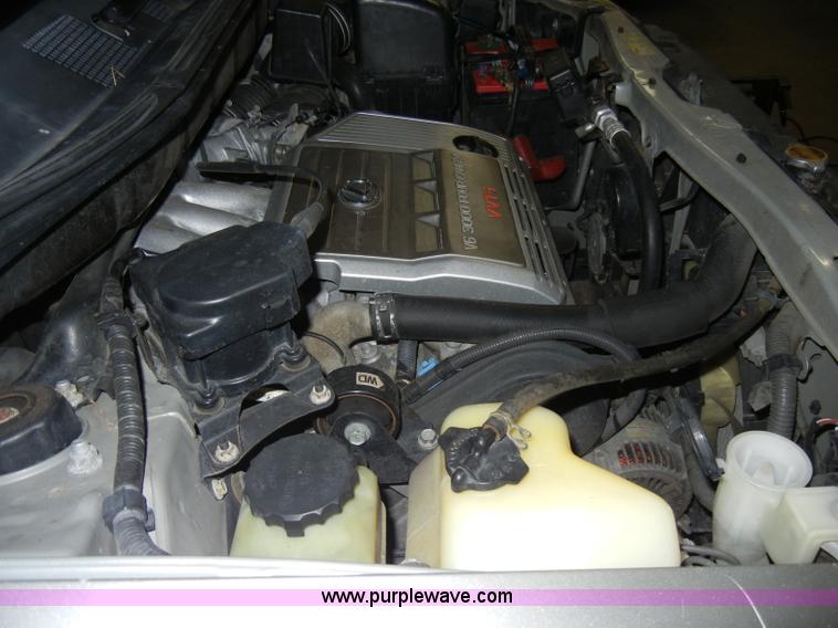 image for item A3328 1999 Lexus RX300 SUV