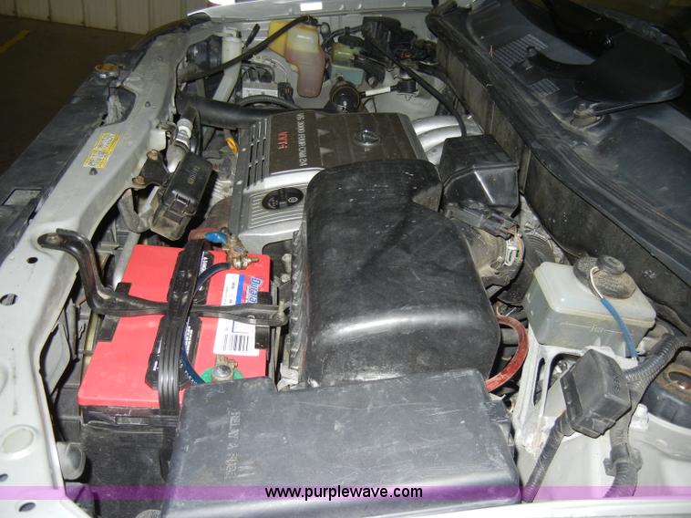 image for item A3328 1999 Lexus RX300 SUV