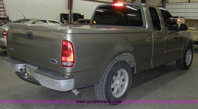 image for item A3330 2003 Ford F150 XLT super cab pickup truck