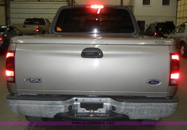 image for item A3330 2003 Ford F150 XLT super cab pickup truck