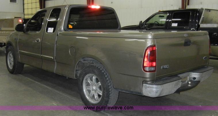 image for item A3330 2003 Ford F150 XLT super cab pickup truck