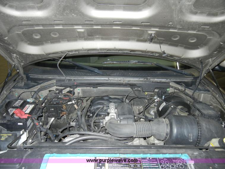 image for item A3330 2003 Ford F150 XLT super cab pickup truck