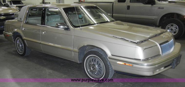 image for item A3332 1993 Chrysler New Yorker Salon