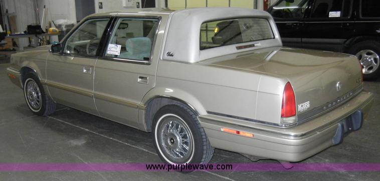 image for item A3332 1993 Chrysler New Yorker Salon