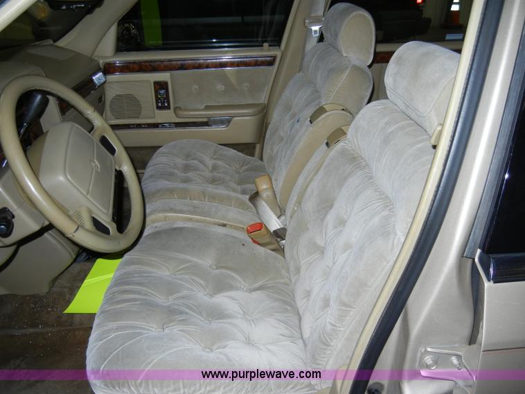 image for item A3332 1993 Chrysler New Yorker Salon